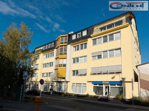 Pronájem kanceláře, Praha - Dolní Chabry, Dopraváků, 460 m2