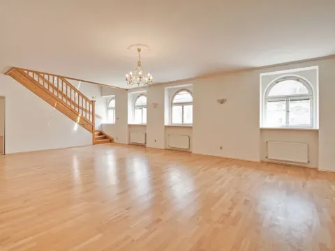 Pronájem bytu 4+1, Praha - Vinohrady, Italská, 205 m2
