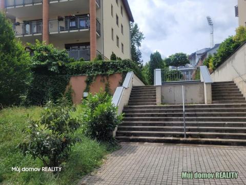 Pronájem bytu 2+kk, Praha - Dejvice, Lindleyova, 50 m2