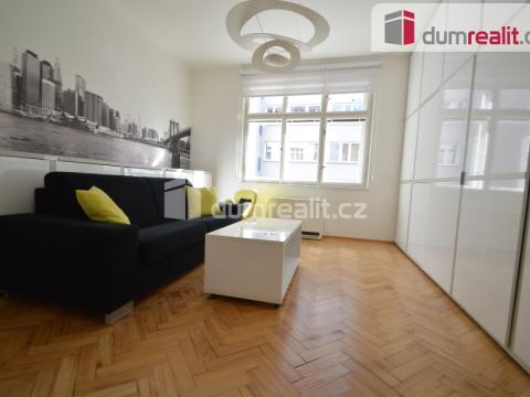 Pronájem bytu 2+kk, Praha - Břevnov, Ve Střešovičkách, 45 m2