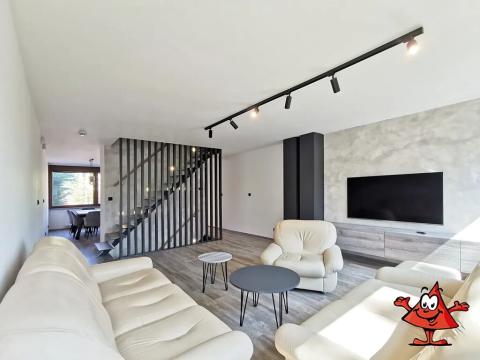 Pronájem rodinného domu, Praha - Kobylisy, Učitelská, 168 m2