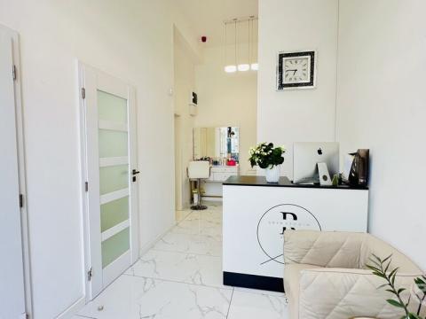 Prodej komerční nemovitosti, Praha - Strašnice, Zvěřinova, 36 m2