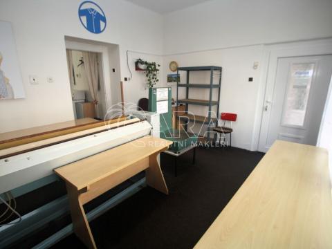 Prodej obchodního prostoru, Ústí nad Labem - Klíše, Masarykova, 32 m2