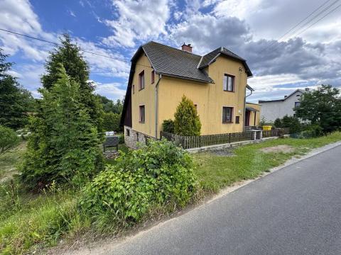 Prodej rodinného domu, Mikulovice, Hlucholazská, 250 m2
