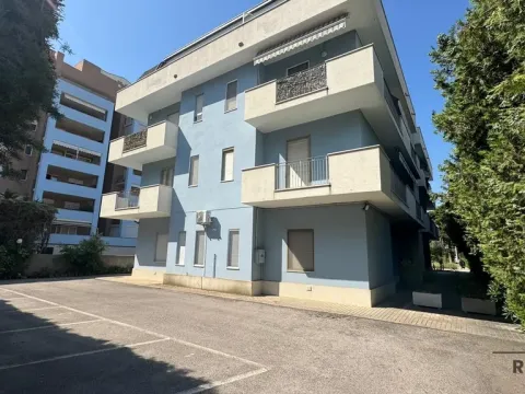 Prodej bytu 2+kk, Montesilvano,, Itálie, 58 m2
