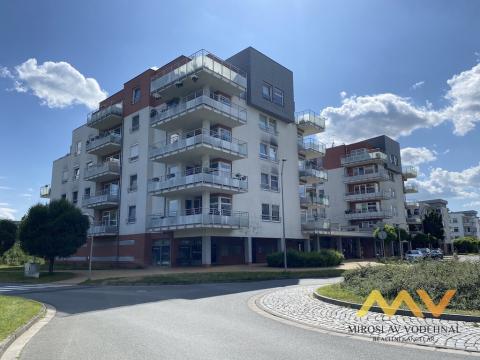 Pronájem bytu 2+kk, Hradec Králové - Nový Hradec Králové, Rybova, 58 m2
