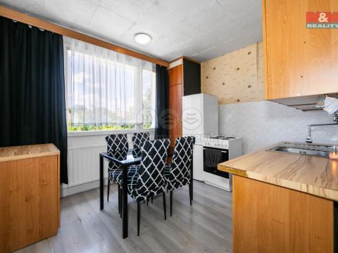 Prodej bytu 3+1, Spálené Poříčí, Zámecká, 83 m2
