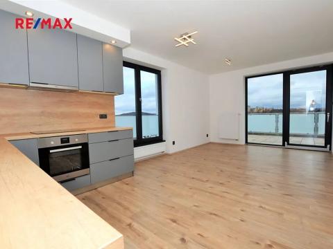 Pronájem bytu 3+kk, Plzeň, Na Roudné, 71 m2