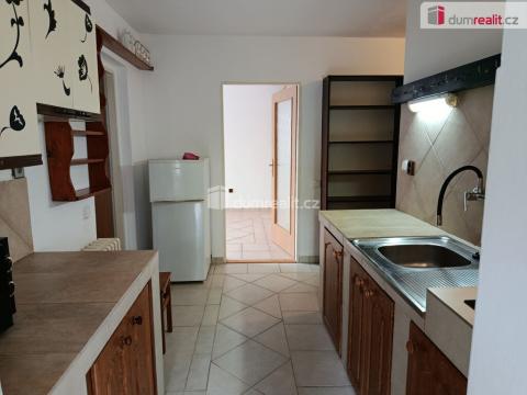 Pronájem bytu 2+kk, Praha - Horní Počernice, V slavětíně, 48 m2