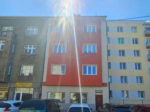 Pronájem obchodního prostoru, Plzeň - Východní Předměstí, Slovanská, 64 m2