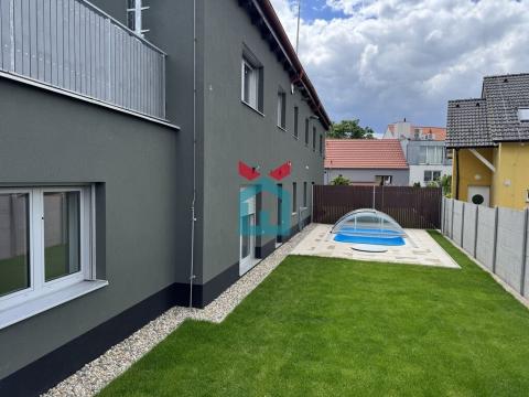 Prodej bytu 3+kk, Praha - Lochkov, K Lahovské, 127 m2