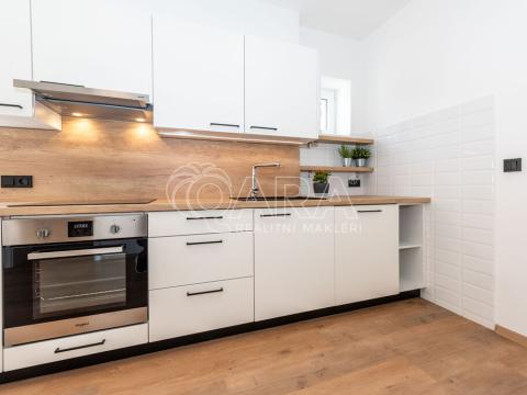 Pronájem bytu 3+kk, Trutnov - Horní Staré Město, Rýchorská, 60 m2