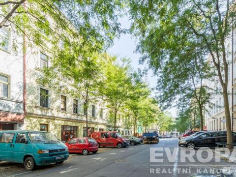 Prodej garáže, Praha - Vinohrady, Jagellonská, 19 m2