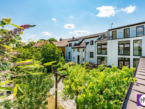 Prodej komerční nemovitosti, Praha, Nad motolskou nemocnicí, 245 m2