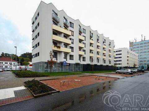 Pronájem bytu 2+kk, Praha, Mezi vodami, 58 m2