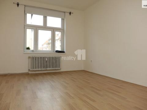 Pronájem bytu 1+kk, Praha - Žižkov, Biskupcova, 24 m2