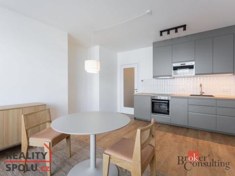 Pronájem bytu 1+kk, Praha - Holešovice, U průhonu, 32 m2