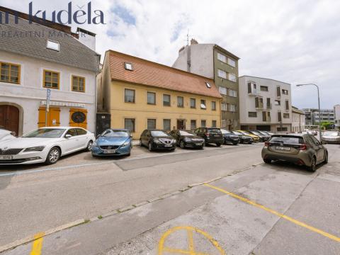 Pronájem kanceláře, Brno, Kopečná, 390 m2
