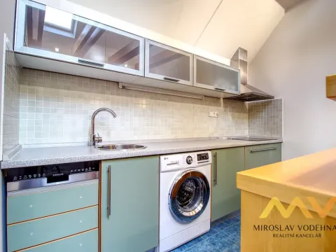 Pronájem bytu 1+kk, Hradec Králové, Malé náměstí, 98 m2