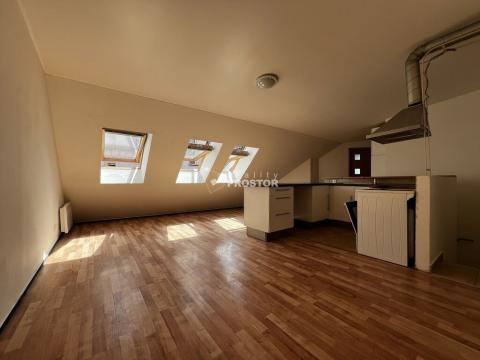 Pronájem bytu 2+kk, Mělník, Jiřího z Poděbrad, 62 m2