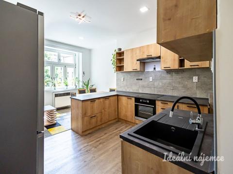Pronájem bytu 3+kk, Praha - Vršovice, Slovinská, 67 m2