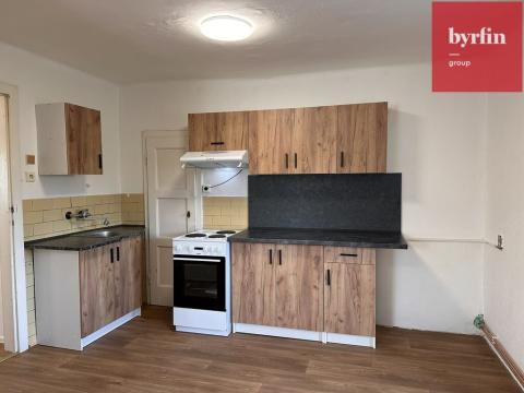 Pronájem bytu 2+1, Opava, Těšínská, 56 m2