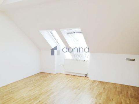Pronájem bytu 2+kk, Praha, Bořivojova, 44 m2