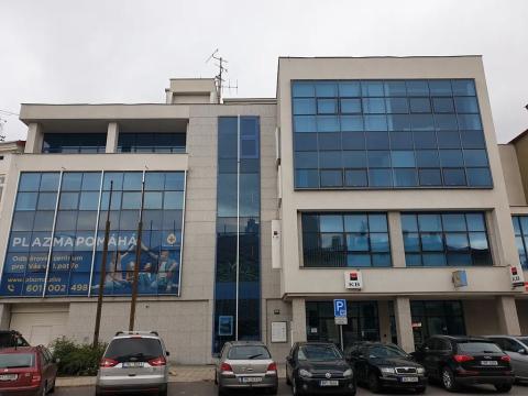 Pronájem obchodního prostoru, Znojmo, náměstí Svobody, 29 m2
