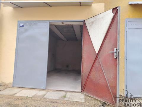Pronájem garáže, Znojmo, Hradišťská, 20 m2