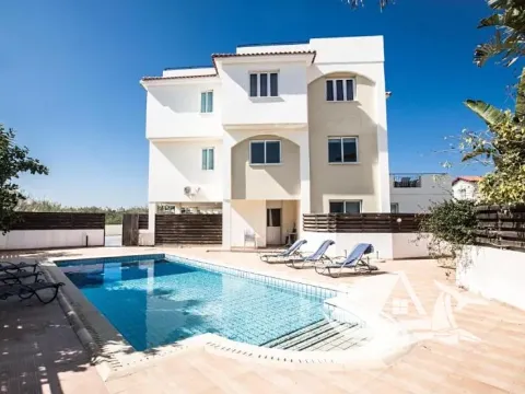Prodej bytu 3+kk, Paralimni, Kypr, 88 m2