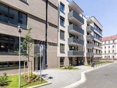 Pronájem bytu 3+kk, Praha, Seifertova, 80 m2