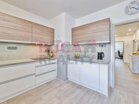Prodej bytu 5+1, Kaplice, Míru, 94 m2