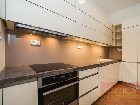 Pronájem bytu 2+kk, Praha - Vinohrady, Vinohradská, 64 m2