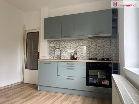 Pronájem bytu 2+1, Velvary, Na Průhoně, 70 m2
