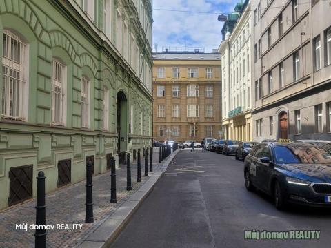 Prodej bytu 2+kk, Praha - Nové Město, U půjčovny, 80 m2