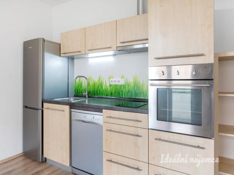 Pronájem bytu 1+kk, Praha - Kyje, Farkašova, 31 m2
