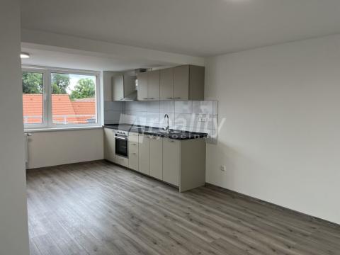 Pronájem bytu 1+kk, Telč, 9. května, 68 m2