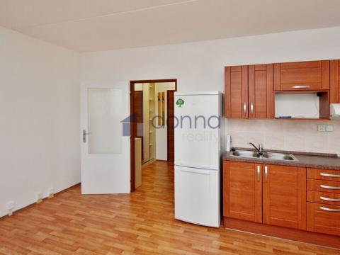 Pronájem bytu 1+kk, Praha, Bachova, 26 m2