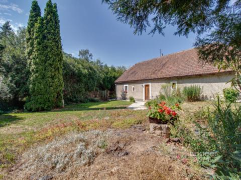 Pronájem rodinného domu, Zlatníky-Hodkovice - Zlatníky, Náves sv. Petra a Pavla, 100 m2
