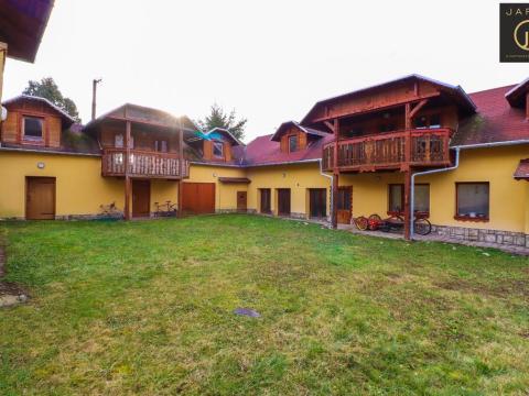 Prodej zemědělské usedlosti, Šlapanice, 1400 m2