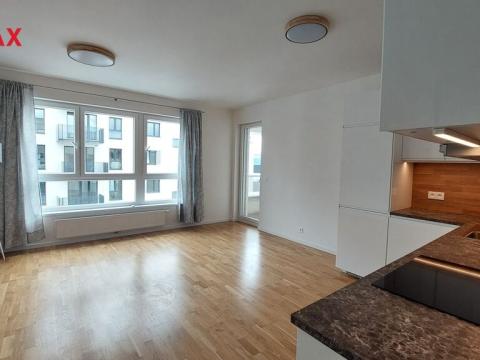 Pronájem bytu 1+kk, Praha - Modřany, Kolmanova, 40 m2