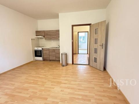 Pronájem bytu 2+kk, Děčín - Děčín V-Rozbělesy, Závodní, 45 m2