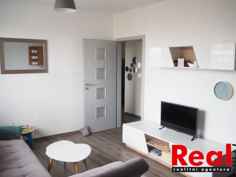 Pronájem bytu 2+kk, Brno - Židenice, Bzenecká, 40 m2
