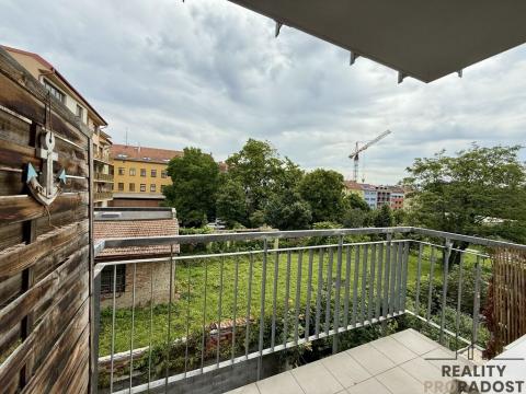 Pronájem bytu 2+kk, Brno, Francouzská, 830 m2