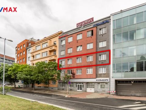 Pronájem kanceláře, Praha - Nusle, Hvězdova, 156 m2