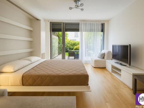 Pronájem bytu 1+kk, Praha, Valečovská, 45 m2
