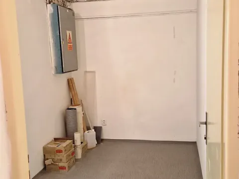 Pronájem skladu, Brno, Okružní, 11 m2