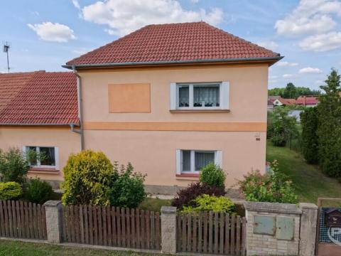 Prodej rodinného domu, Bechlín - Předonín, 140 m2