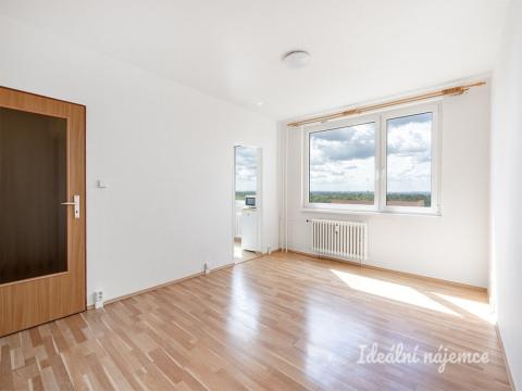 Pronájem bytu 1+kk, Praha - Troja, Mazurská, 30 m2