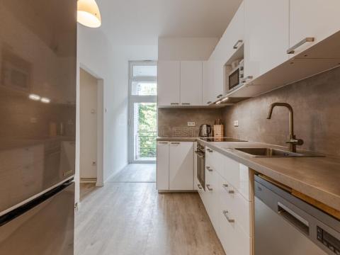 Pronájem bytu 2+1, Praha - Žižkov, Ambrožova, 68 m2